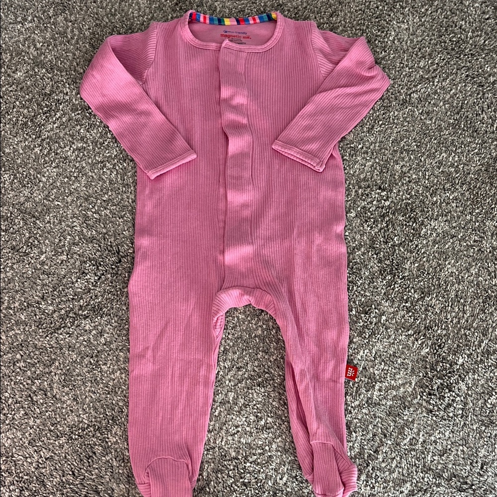 Pink Magnetic Me sleeper